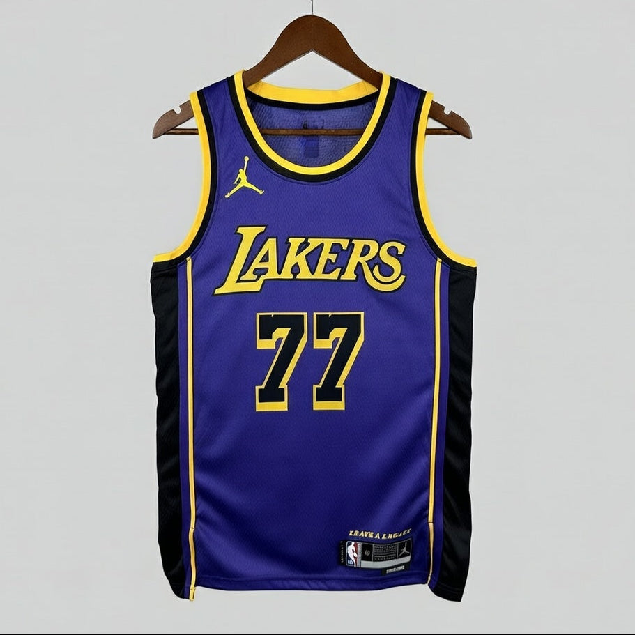 Maillot LA Lakers Extérieur (2025-2026) Doncic #77